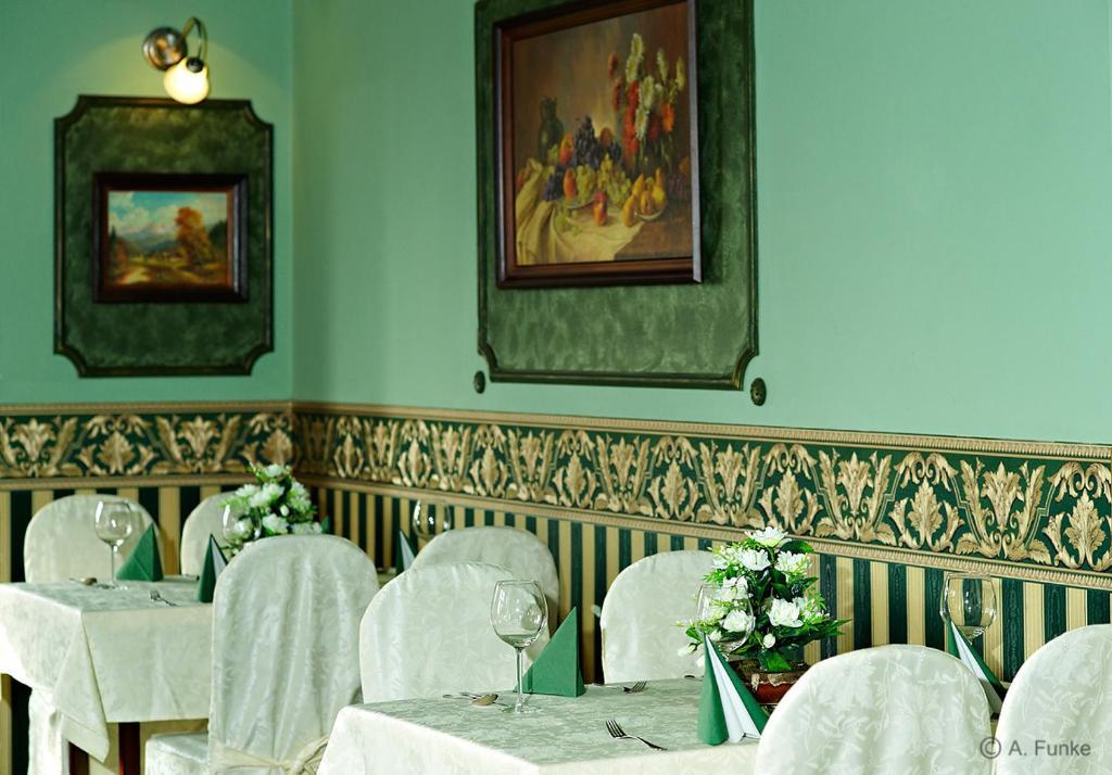 Hotel Lovecky Zamecek Orion Liberec Ngoại thất bức ảnh
