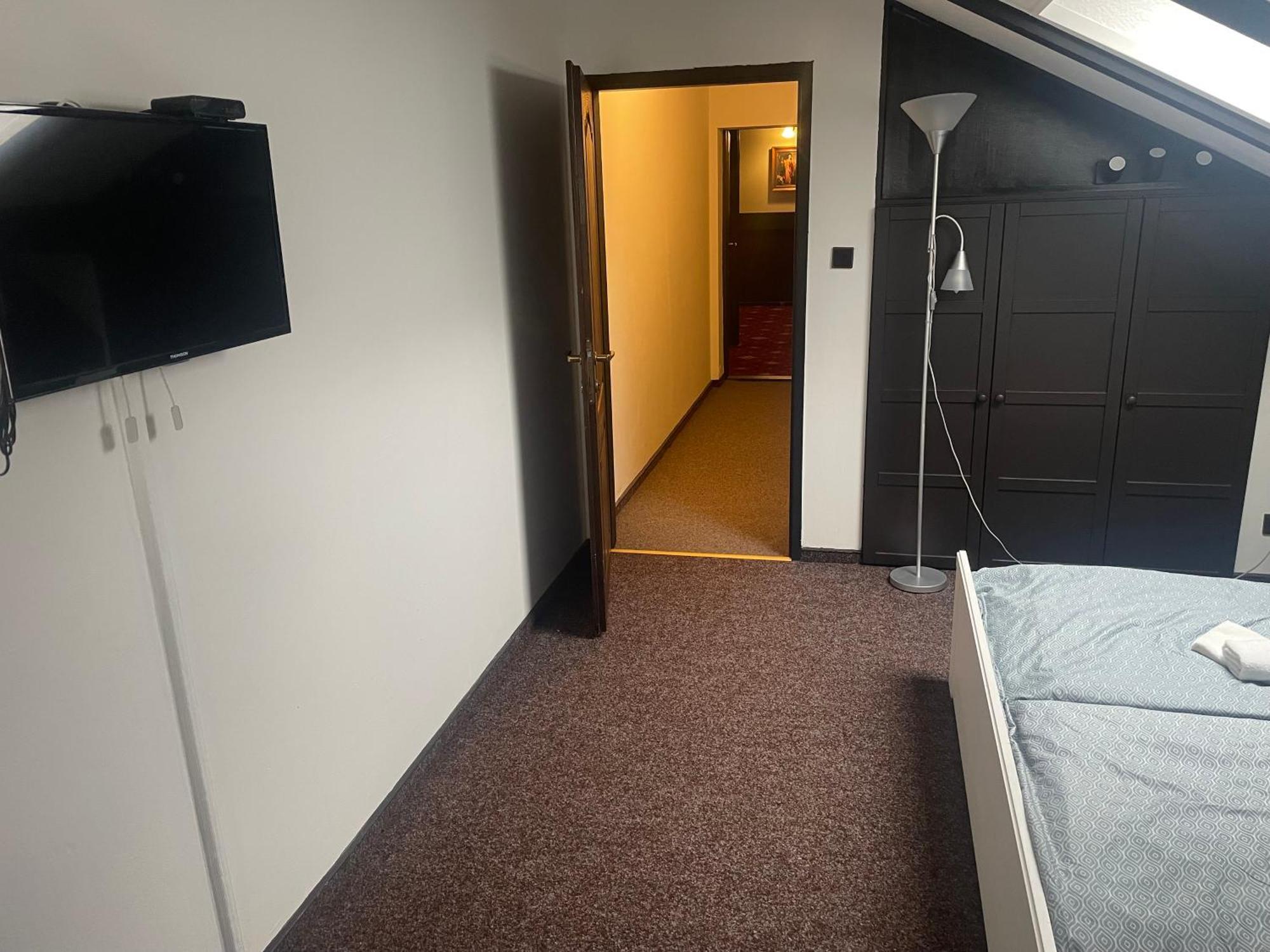 Hotel Lovecky Zamecek Orion Liberec Ngoại thất bức ảnh
