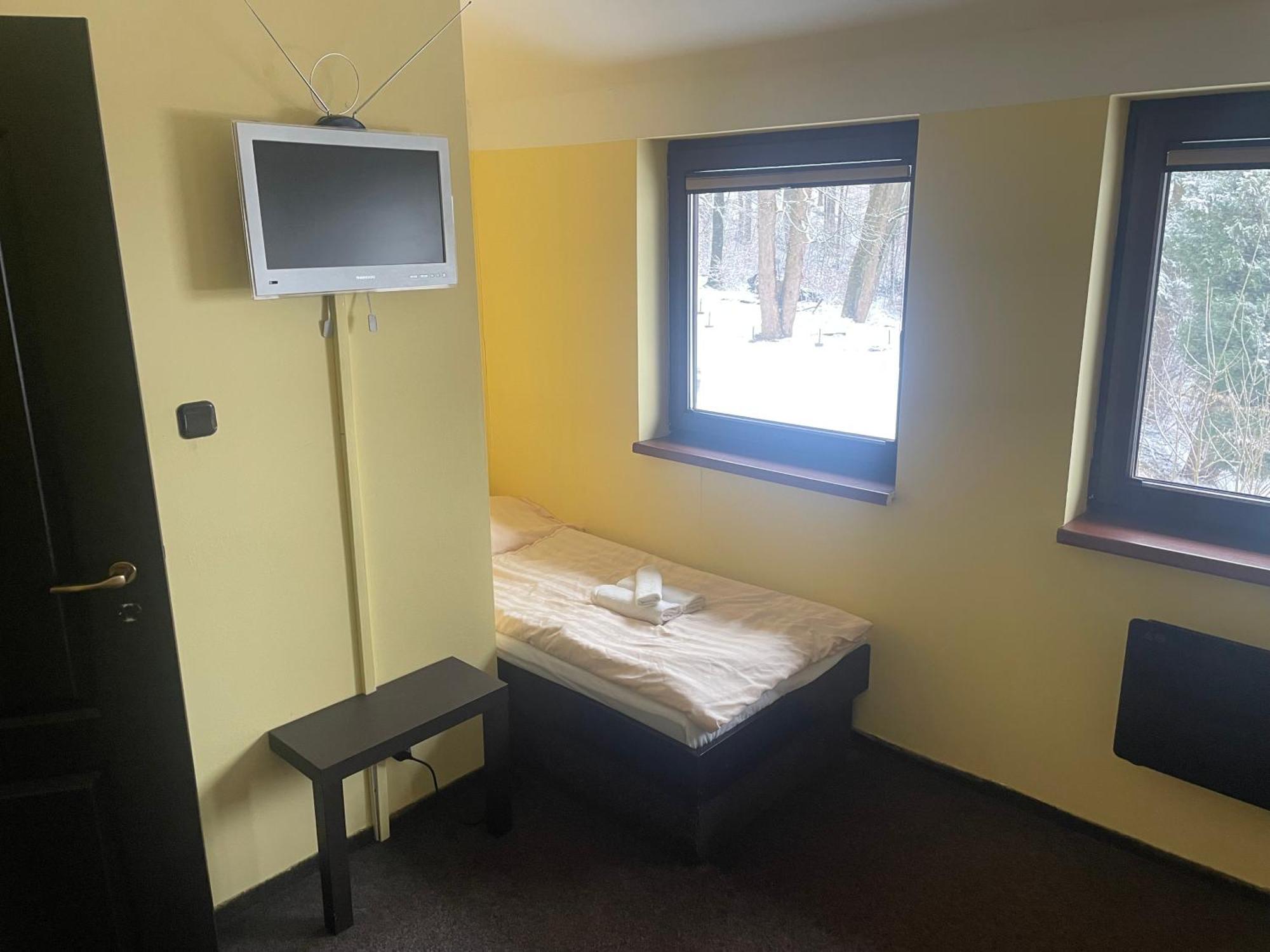 Hotel Lovecky Zamecek Orion Liberec Ngoại thất bức ảnh
