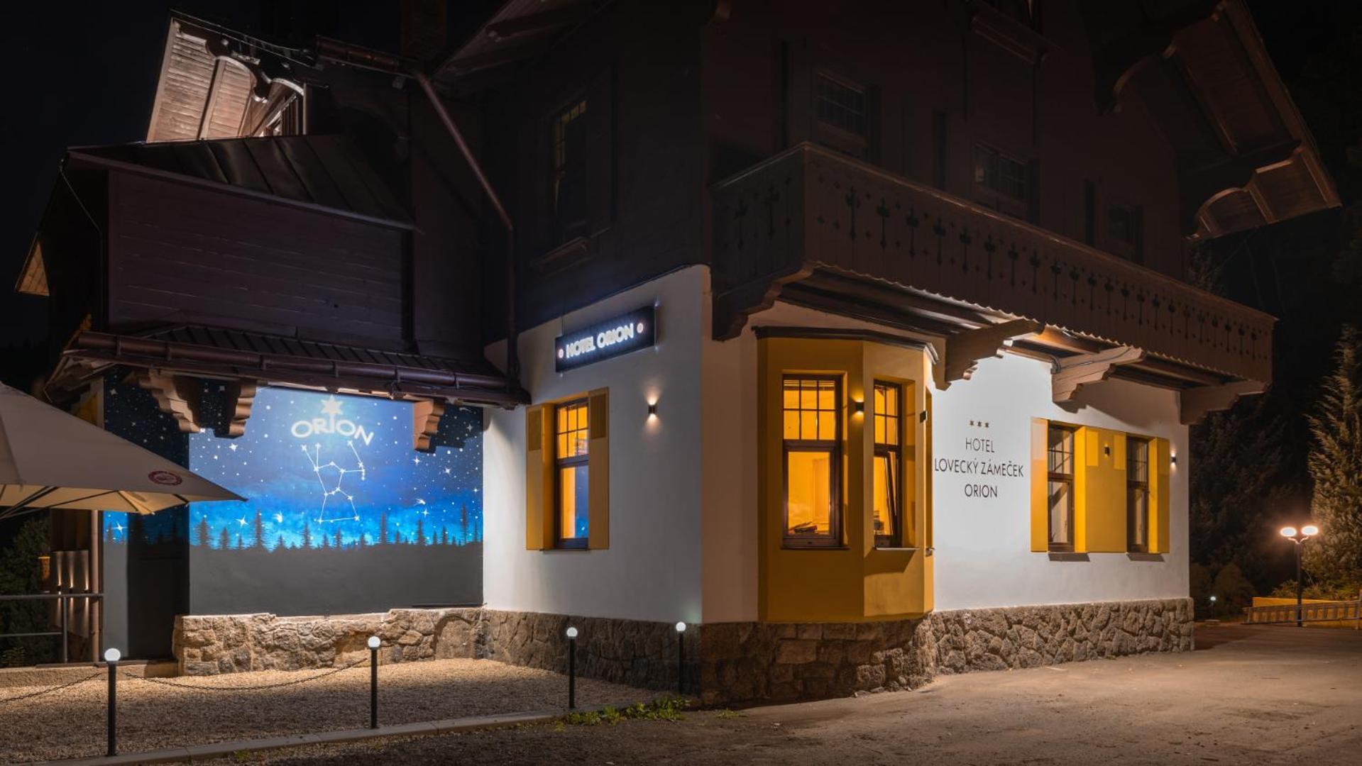 Hotel Lovecky Zamecek Orion Liberec Ngoại thất bức ảnh
