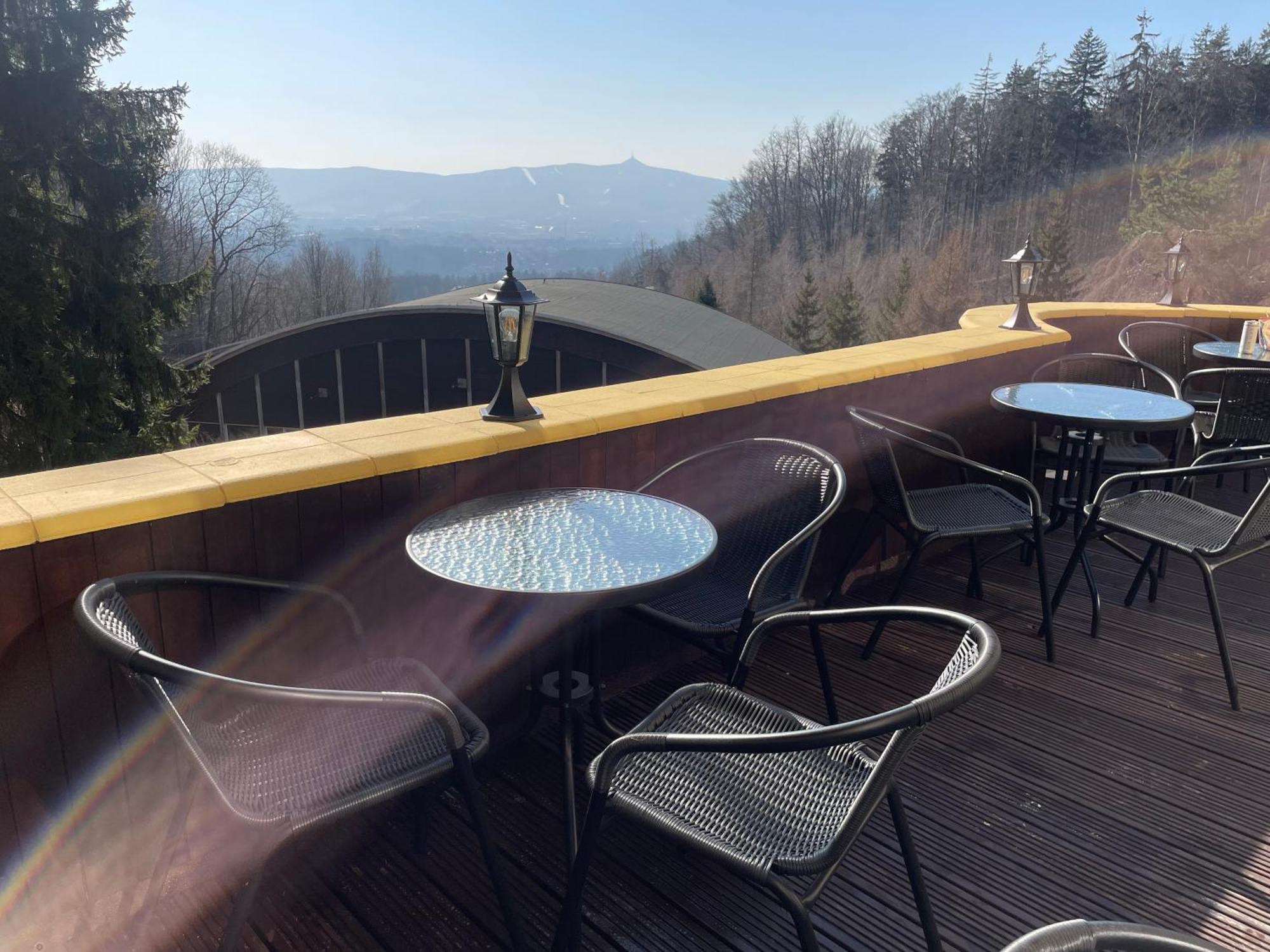 Hotel Lovecky Zamecek Orion Liberec Ngoại thất bức ảnh