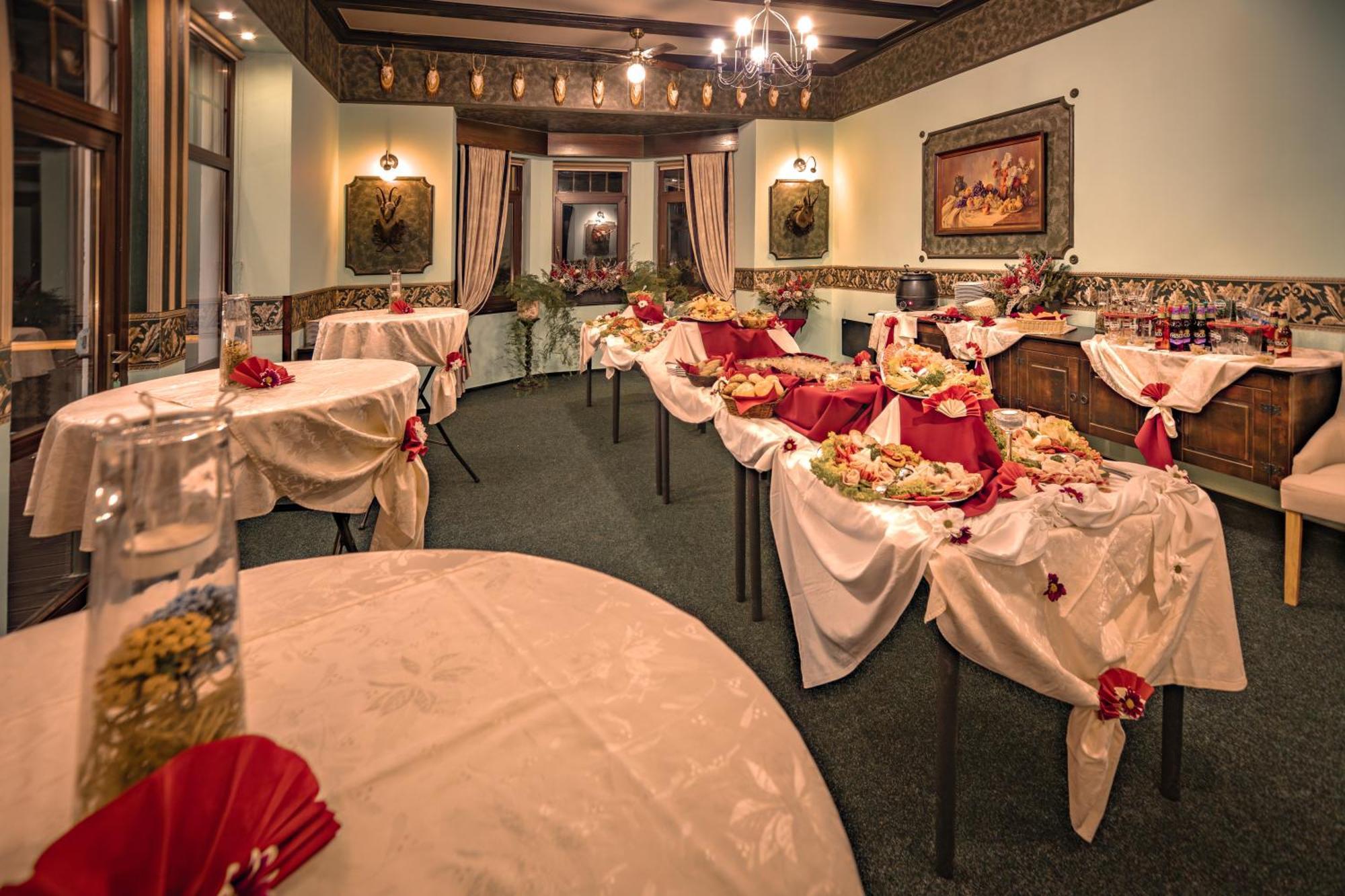 Hotel Lovecky Zamecek Orion Liberec Ngoại thất bức ảnh